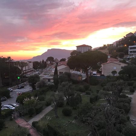 Charmant 2 Pieces Vue Sur Mer Et Monte-Carlo A Roquebrune Cap Martin Екстериор снимка