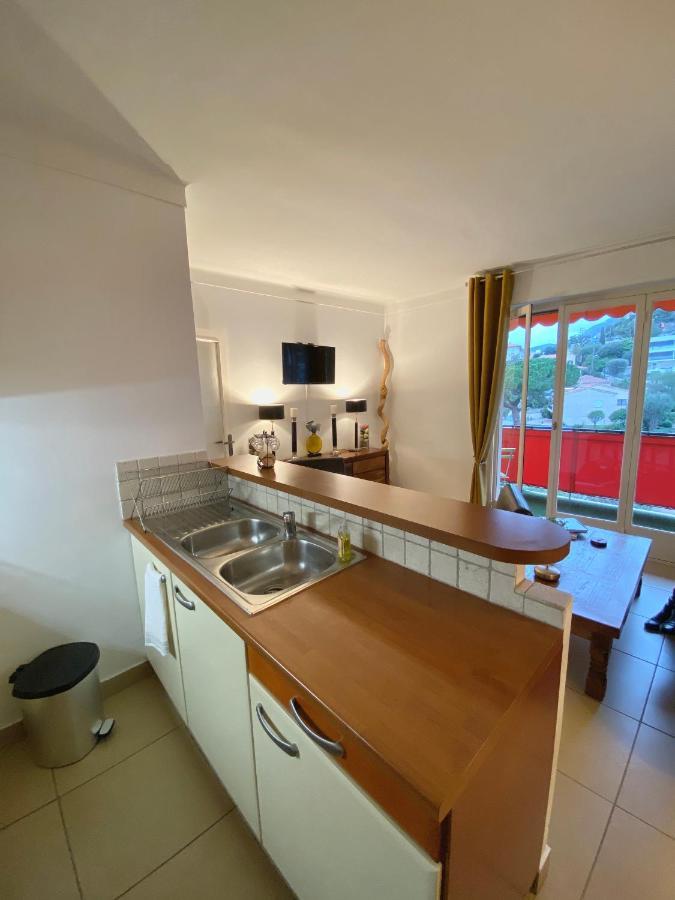 Charmant 2 Pieces Vue Sur Mer Et Monte-Carlo A Roquebrune Cap Martin Екстериор снимка