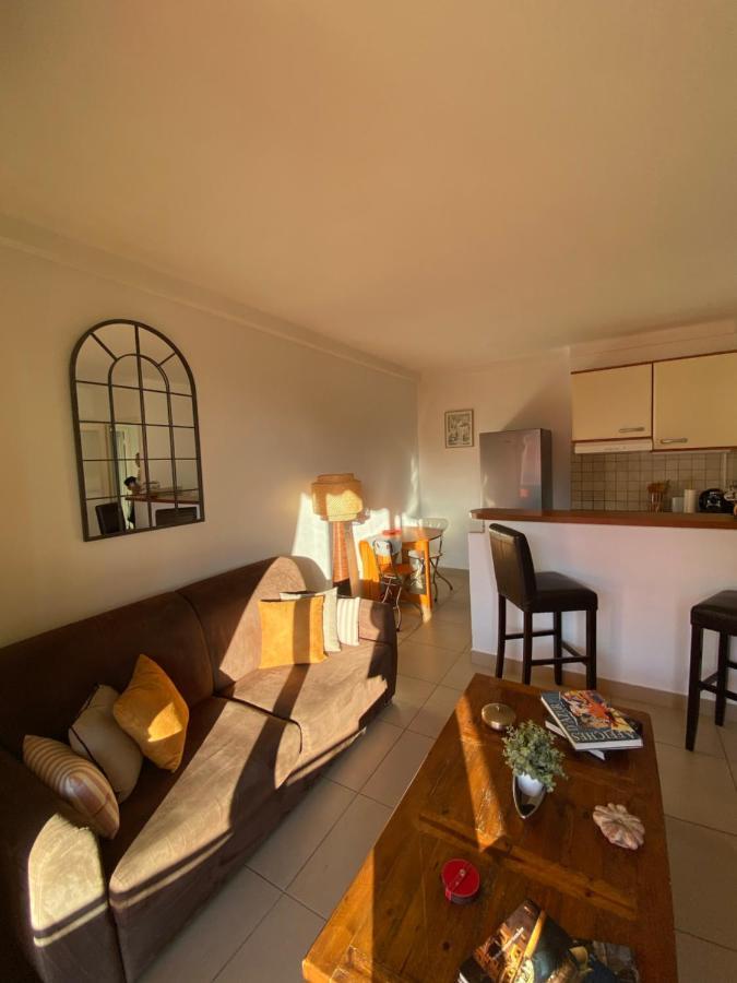 Charmant 2 Pieces Vue Sur Mer Et Monte-Carlo A Roquebrune Cap Martin Екстериор снимка
