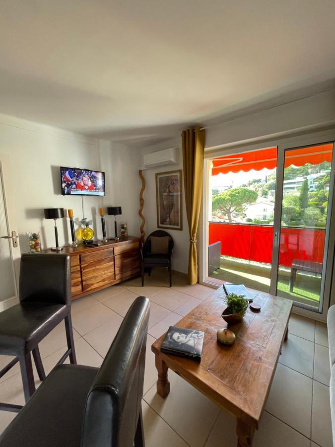 Charmant 2 Pieces Vue Sur Mer Et Monte-Carlo A Roquebrune Cap Martin Екстериор снимка