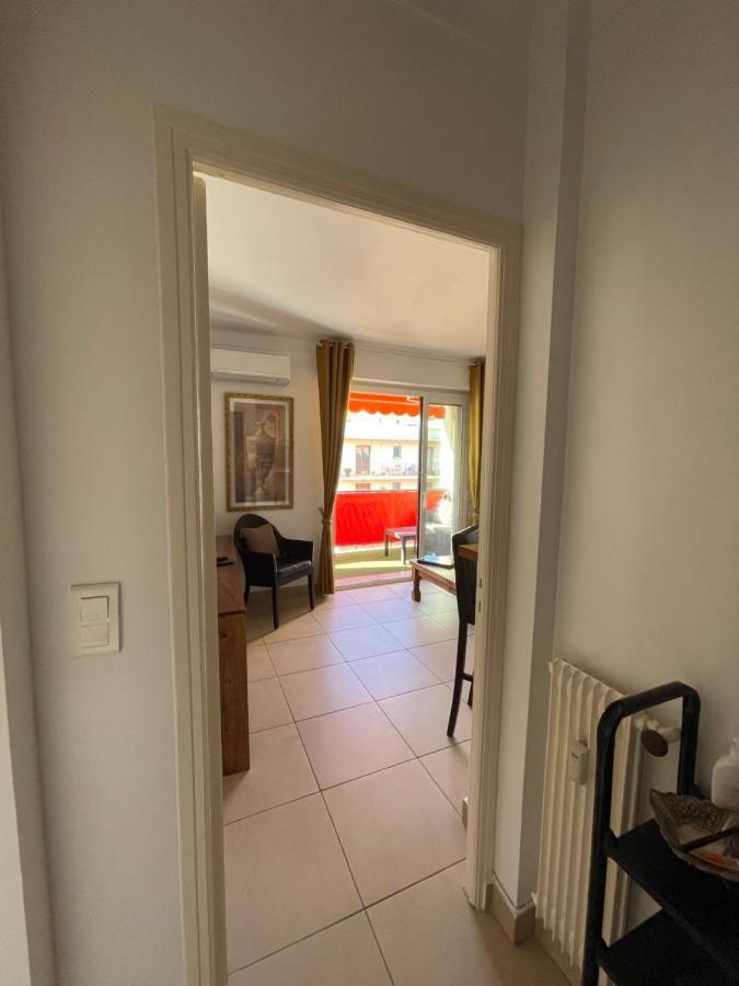 Charmant 2 Pieces Vue Sur Mer Et Monte-Carlo A Roquebrune Cap Martin Екстериор снимка